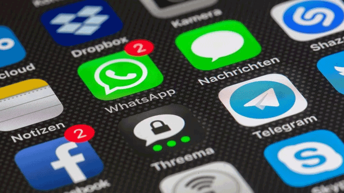 WhatsApp te obliga a compartir tus datos con Facebook para seguir usando la app desde el 8 de febrero